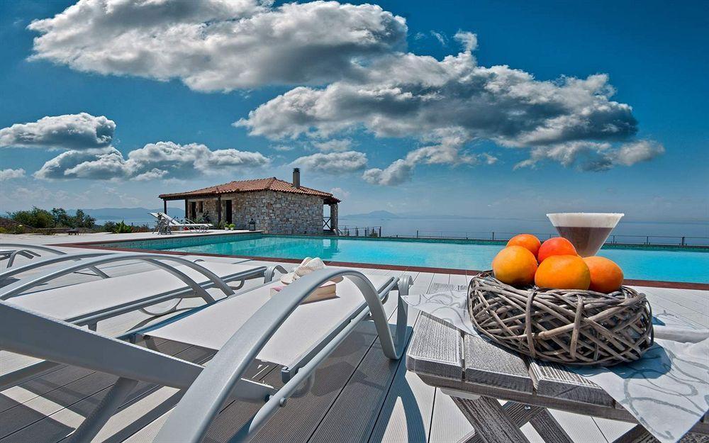 Karavia Lux Inn Афиссос Экстерьер фото